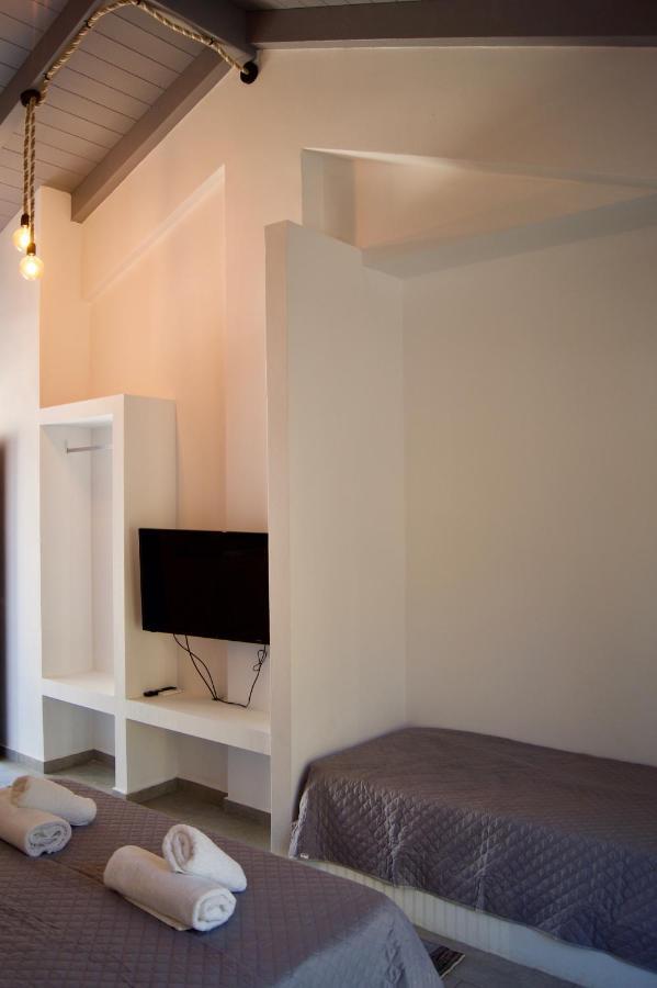 Throisma Studios With Private Pool & Parking Asos Exterior foto